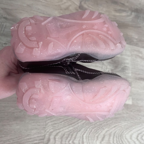 2007 Buster Brown Barbie Kids Boots - Picture 5 of 5